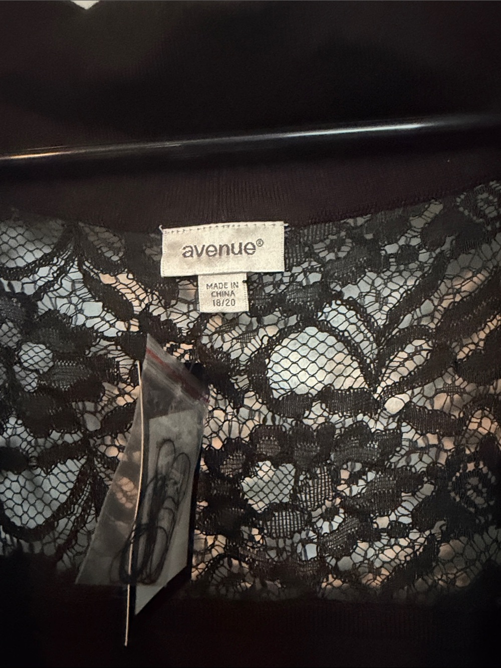 Avenue Black Lace-Back Cropped Cardigan size 18/20 - Picture 3 of 4